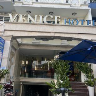 Bàn giao Khách sạn  VENICE tại  Bình Chánh